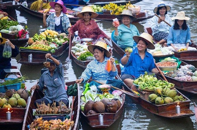 Private Damnoen Saduak Floating Market and Train Market Tour - Lunch beside the river