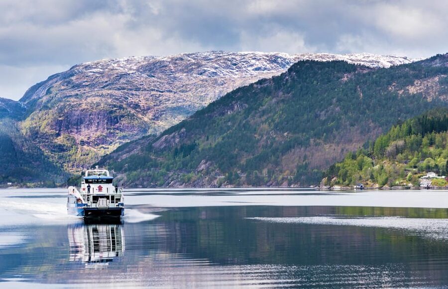 Private Day Tour- Flam Railway & Fjord Cruise From Bergen - Flåm, Lunch, and the Railway Museum