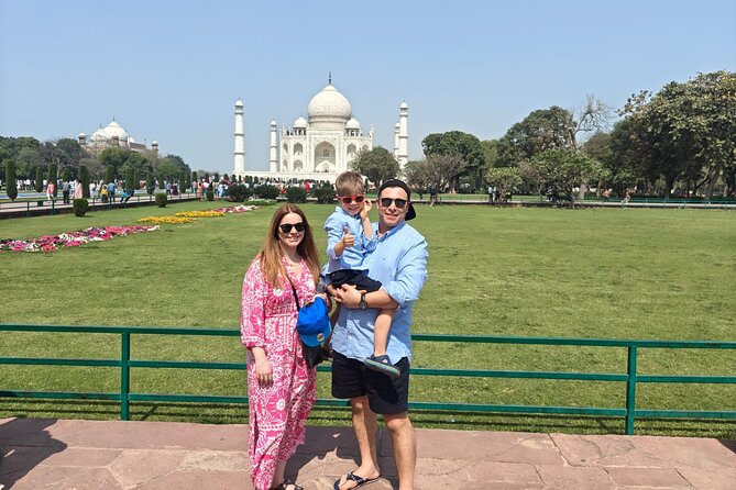 Private day tour of Taj Mahal and Agra fort by super-fast train - ALL INCLUSIVE - Key points at a glance
