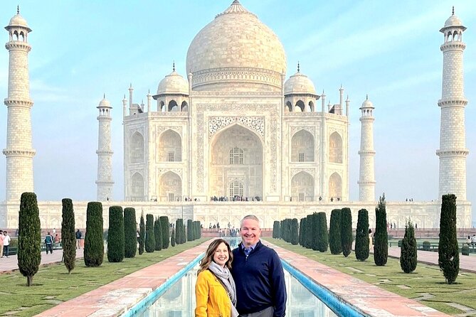 Private day tour of Taj Mahal and Agra fort by super-fast train - ALL INCLUSIVE - Lunch in Agra, with one important price check