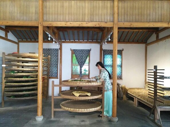 Private Day Tour: Suzhou Incredible Highlights from Shanghai by Car or Train - Key points to know before you go