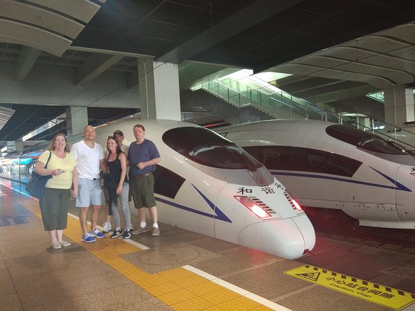 Private Day Trip: Discover Tianjin by Bullet Train from Beijing - Lunch and a first taste of Tianjin food