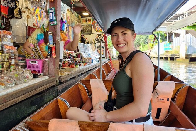 Private Floating Market and Maeklong Railway Tour from Bangkok - Damnoen Saduak and its 30-minute boat ride