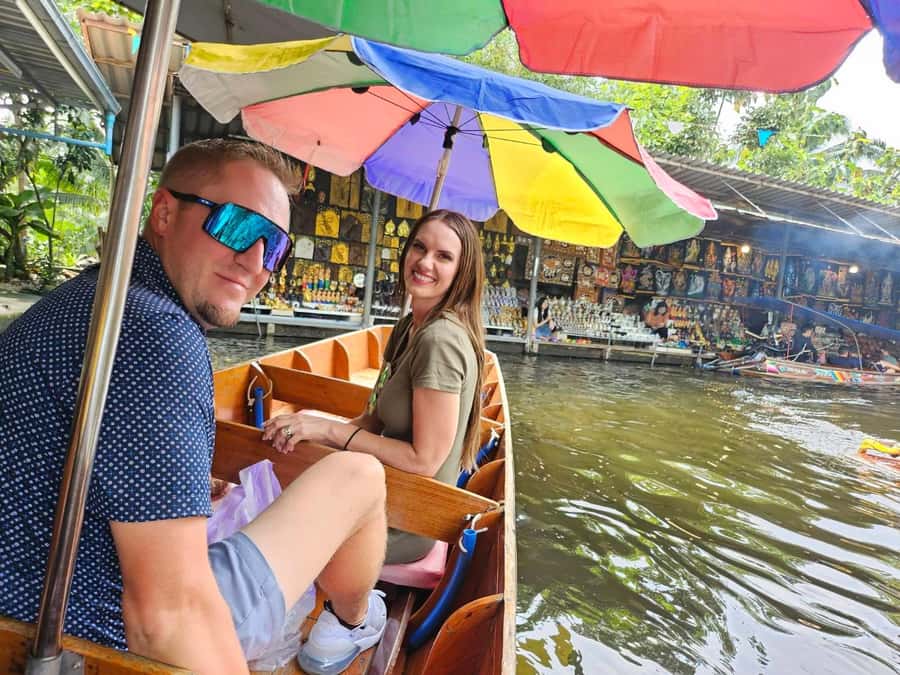 Private Floating & Train Market + DRAGON Temple + Thai Cafe - Key points to know before booking