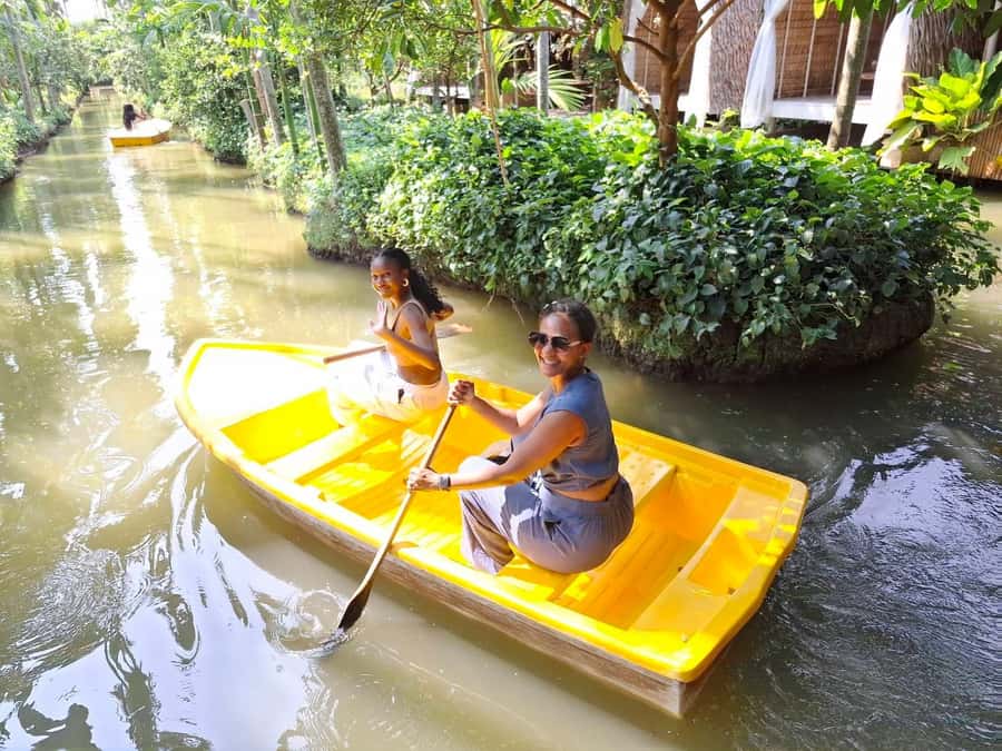 Private Floating & Train Market + DRAGON Temple + Thai Cafe - Who will get the most from this day