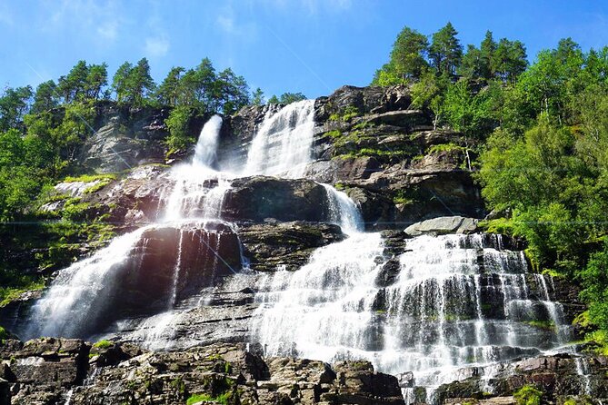 Private Guided Tour to Oslo Nærøyfjord Cruise and Flåm Railway - What the $1,116.99 price buys you