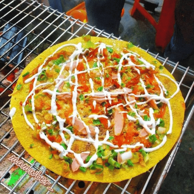 [Private] Hanoi Food Tour with Train Street Visit - Should you book the Hanoi Food Tour with Train Street?