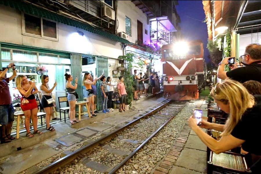 Private: Hanoi Street Food Exploration and Train Street Trip - Practical details before you book