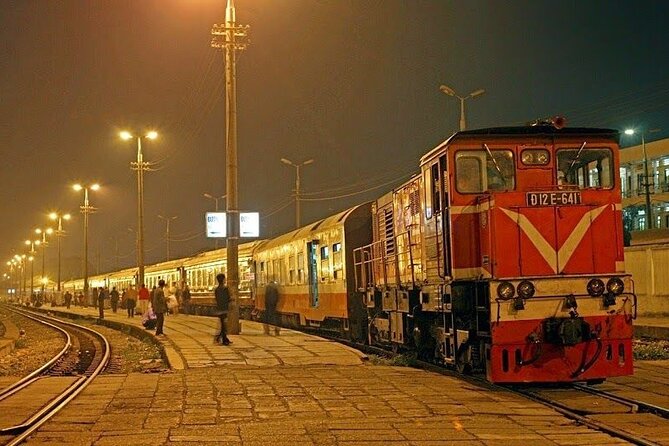 Private Overnight Train Hanoi To Sapa Or Return - 10:40 p.m. from Hanoi Railway Station