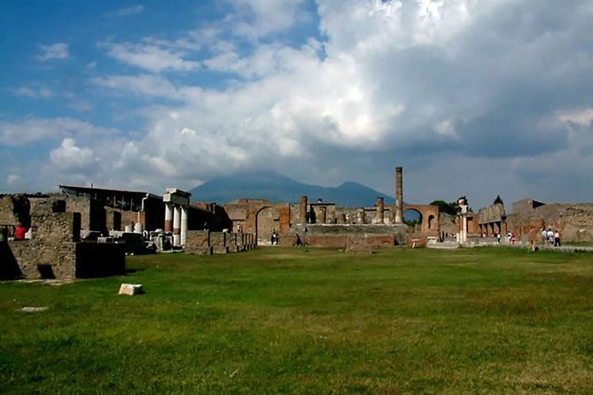 Private Pompeii Day Trip From Rome by Fast Train to Naples and Car Service - The House of the Tragic Poet adds a more intimate view