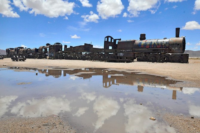 Private Salt Flat Full-Day Tour Including The Cemetery of Trains and Lunch from Uyuni - The Train Cemetery: atmospheric, brief, and slightly rough around the edges