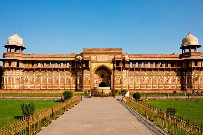 Private Taj Mahal Tour from Delhi by Super-Fast Train - Lunch and the Baby Taj