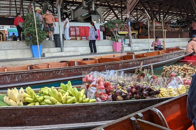 Private Tour Maeklong Railway and Damnoen Saduak Floating Market - Damnoen Saduak by long-tail boat