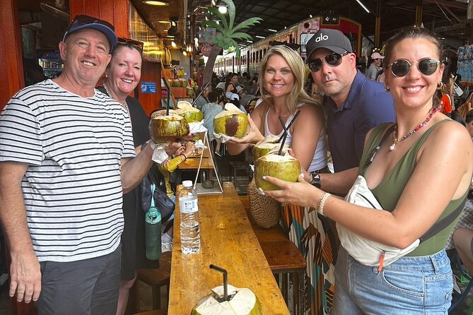 Private Tour Maeklong Railway and Damnoen Saduak Floating Market - The coconut sugar farm and the taste of the countryside