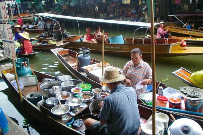 Private tour : Railway & Floating Market and the Bridge over river Kwae - Who will get the most from this day?