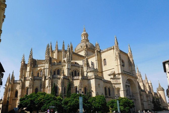 Private Tour: Segovia Day Trip from Madrid by High-Speed Train - Inside the Alcázar, where royal Segovia takes shape