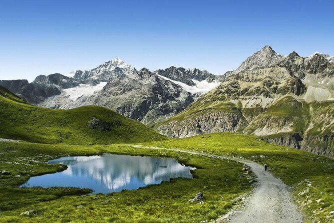 Private tour to Bernina train & Lake Como. Hotel pick-up - A mountain railway day that begins at your hotel