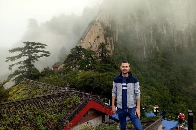 Private tour to Longmen Grottoes and Shaolin from Xi'an by train - The return train and final taxi