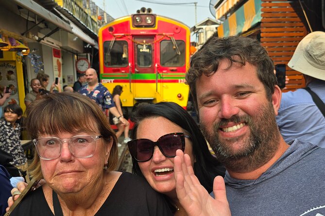Private Tour to Maeklong Railway Market and Floating Market - Two departure times, two different kinds of day