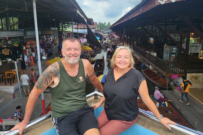 Private Tour to Maeklong Railway Market and Floating Market - Food, photos, and small extras