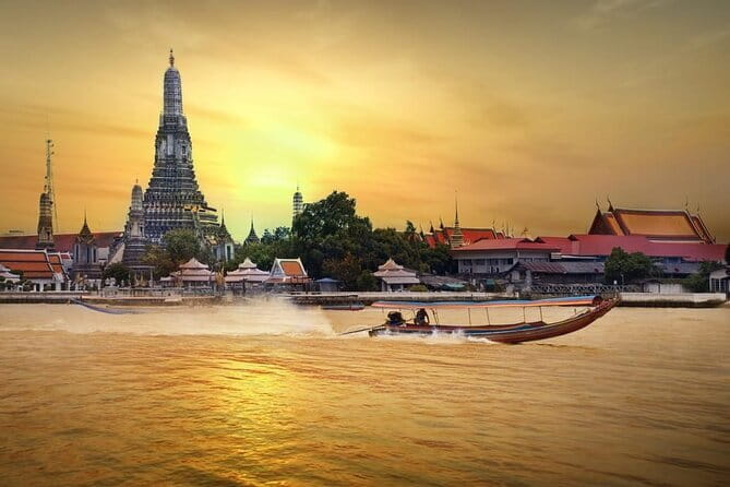 Private Tour to Maeklong Train Market and Floating Market - Should you book the Maeklong and Damnoen Saduak tour?