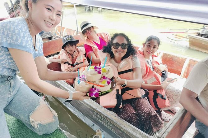 Private Tour to Railway Market, Floating Market And Ayutthaya - Wat Phra Sri Sanphet and royal Ayutthaya