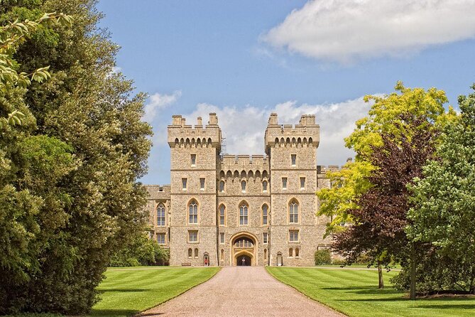 Private Westminster, Whitehall, and Windsor Castle Tour by Train - Key points to know before booking