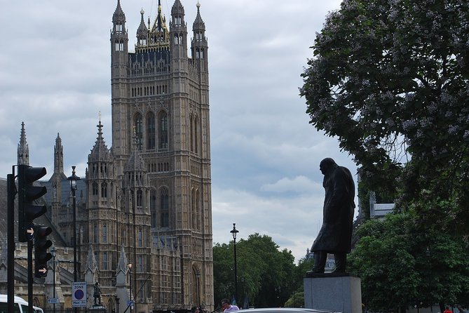 Private Westminster, Whitehall, and Windsor Castle Tour by Train - St James’s Palace and the first royal ceremony