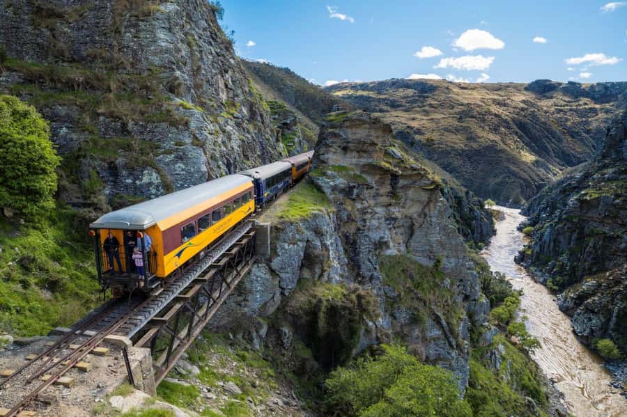 Queenstown to Dunedin Incl Taieri Gorge Train (One-Way) - Why this Queenstown to Dunedin route works