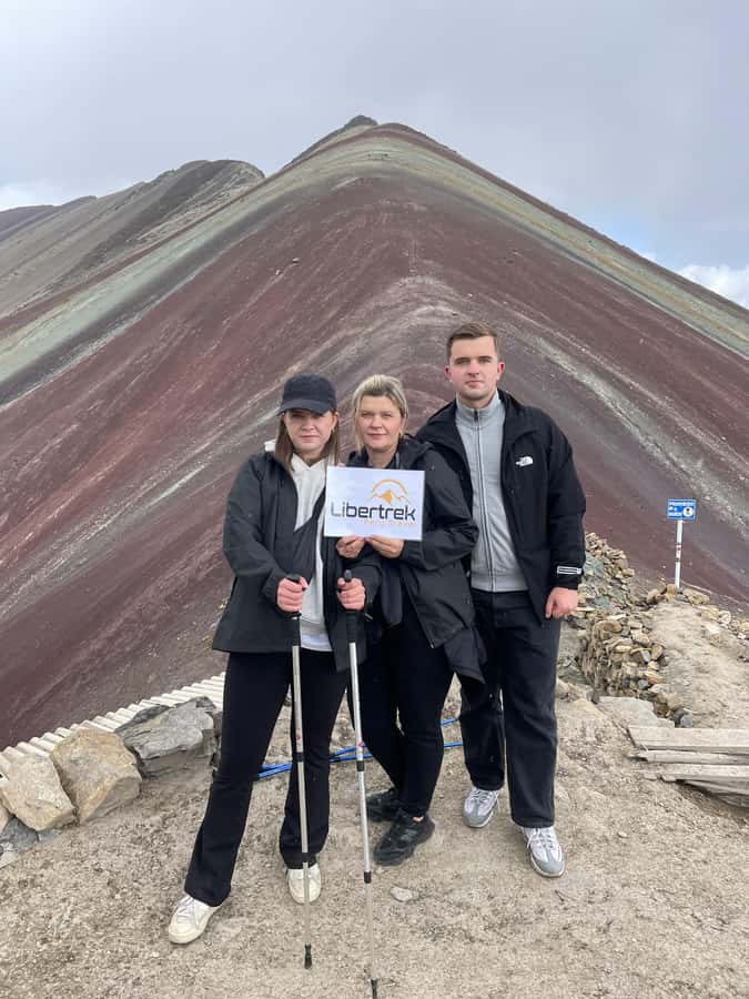 Rainbow Mountain tour and Machu Picchu tour by train - What the Rainbow Mountain day feels like