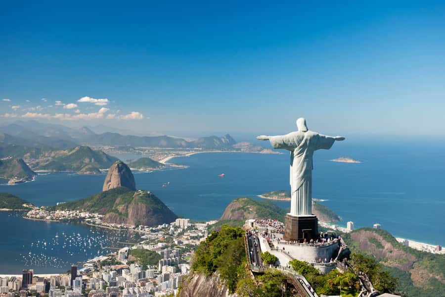 Rio de Janeiro: Corcovado Train & Sugarloaf Tour with Lunch - Photo stops at Sambadrome and Maracanã