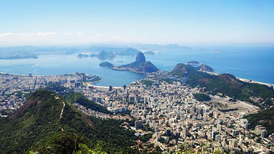 Rio: Maracanã Stadium & Christ the Redeemer by Rack Railway - Who will enjoy this tour most