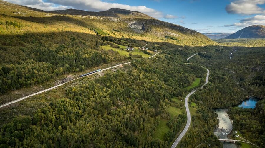 Romsdalen: Rauma Railway Golden Train with Guide - Commentary, audio, and what to bring