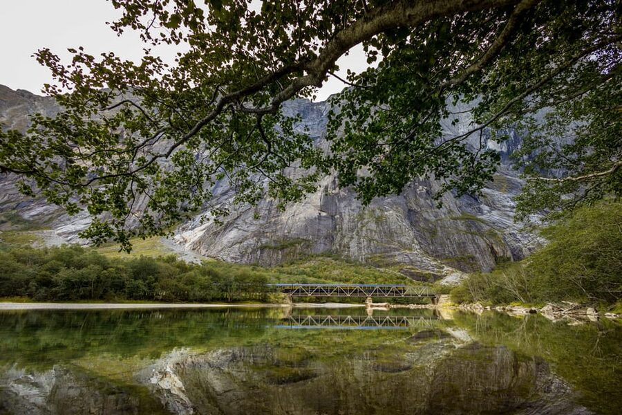 Romsdalen: Rauma Railway Golden Train with Guide - Verma Waterfall and the changing weather