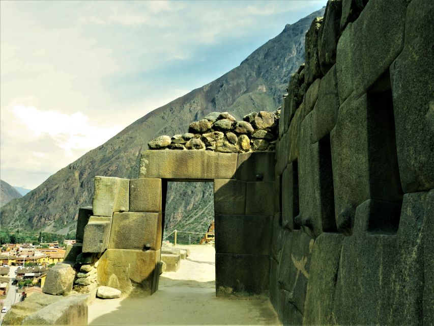 Sacred Valley & Machu Picchu by Train: 2-Day, 1-Night Tour - Maras salt ponds