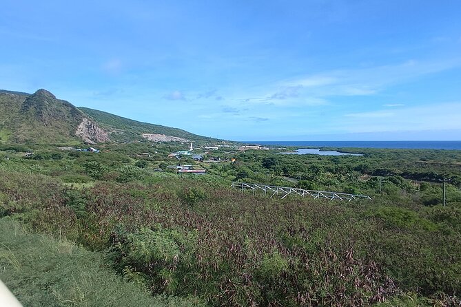 Saint Kitts Train Trek - Unlimited drinks and onboard entertainment