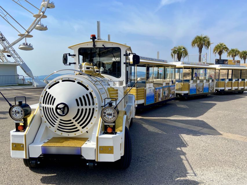 Saint-Raphaël : The Little Train of Saint Raphaël Tour - Starting under the big wheel