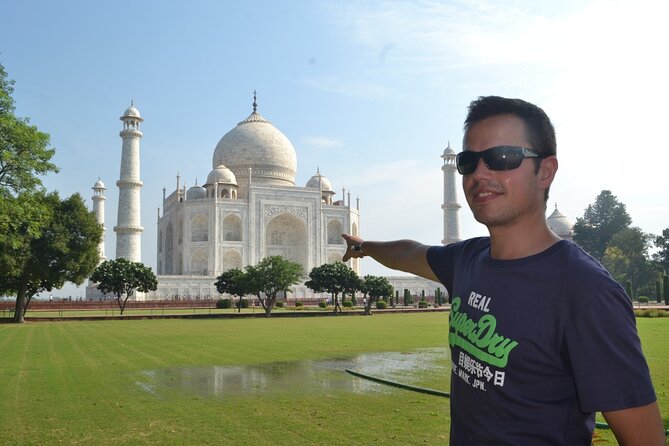 Same Day Agra Taj Mahal Tour by Express Train From Delhi - The marble craft demonstration and shopping stop