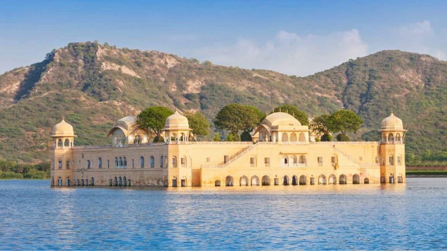 Same Day Jaipur Tour from Delhi by Car or Train - The train option and its early start