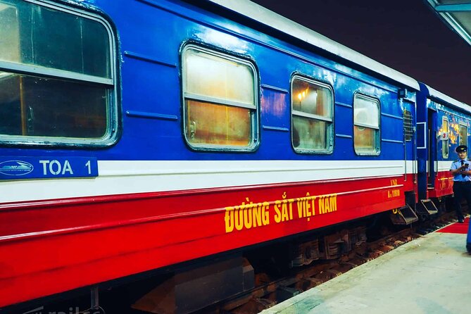 Sapa 3 Days Trekking Tour ( Overnight Train + Homestay + Hotel ) - Night one: Hanoi to Lao Cai by train