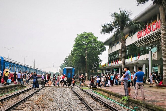 Sapa 3 Days Trekking Tour ( Overnight Train + Homestay + Hotel ) - Day two: Giang Ta Chai, Su Pan, and Sapa town
