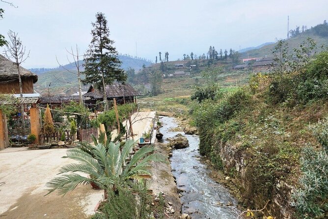 Sapa Trek Tour with Sleeper Bus/Night Train - Overnight at Hotel - Leaving Hanoi at 6:30 in the morning