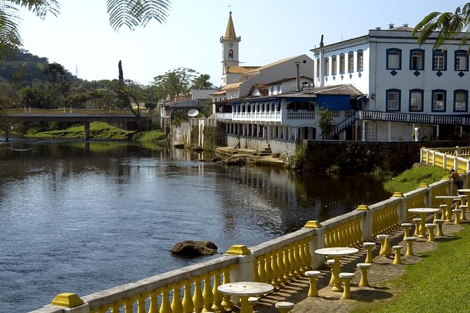Scenic Train ride to historical cities of Morretes and Antonina - The morning transfer and boarding process