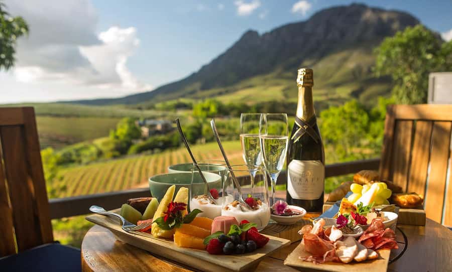 SCHEDULED FRANSCHHOEK WINE TRAM EXPERIENCE (by group size) - From Cape Town to the Franschhoek Valley