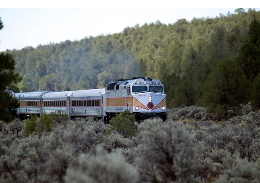 Sedona/Flagstaff: Grand Canyon Tour & First-Class Train Ride - Who will get the most from this day?