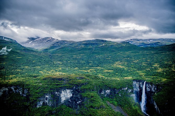 Self-Guided 22-Hour Round Trip From Oslo To Sognefjord With Flåm Railway - Flåm: beautiful, useful, and far too short