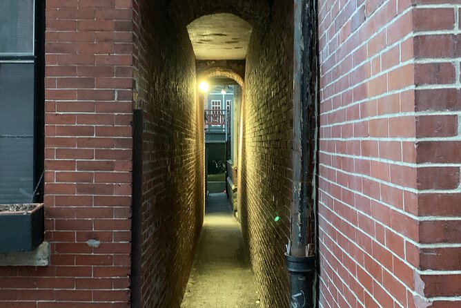 Self-Guided Boston's Beacon Hill Underground Railroad Audio Tour Walking Tour - The Old Temperance Boarding House