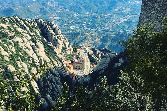 Semi-Private Montserrat Monastery, Funicular & Scenic Nature Walk - Why the small van makes a difference