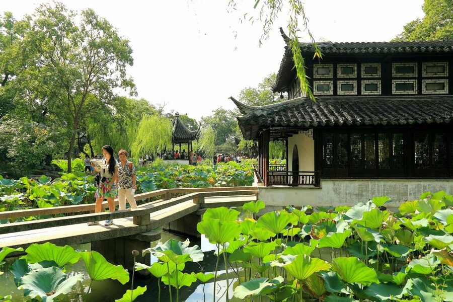 Shanghai: All-Inclusive Suzhou Day Trip by Bullet Train - Guides are the strongest part of the experience