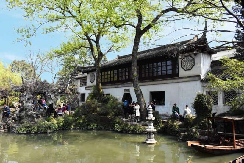 Shanghai: Private Day Tour to Suzhou by Bullet Train - Suzhou silk at the museum